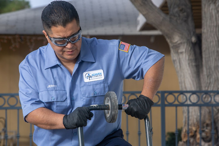 Plomero Adaven Plumbing Inc