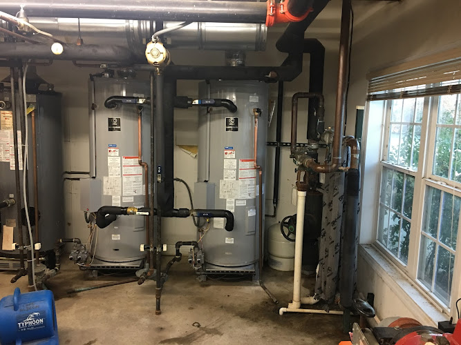 Plomero Anytime Plumbing Services Inc