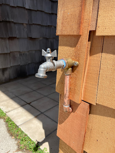 Plomero Day & Night Plumbing, Llc