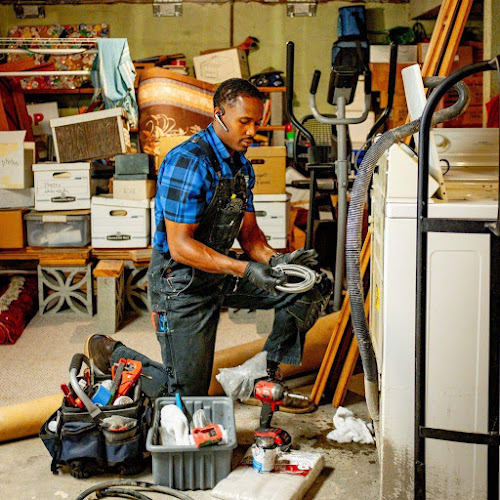 Plomero D&f Plumbing, Heating And Cooling
