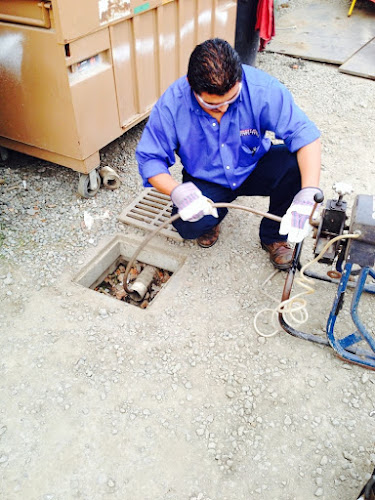 Plomero Ehret Co Plumbing & Heating