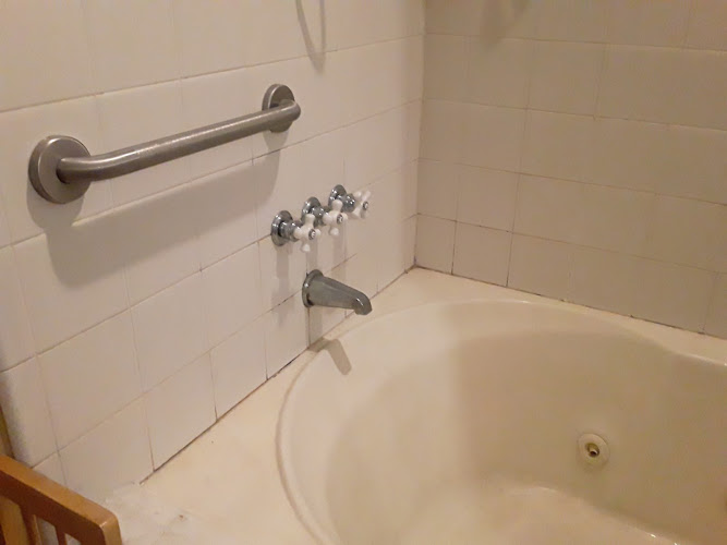 Plomero Erc Plumbing And More