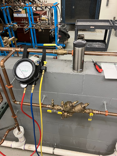 Plomero Gray Duck Plumbing