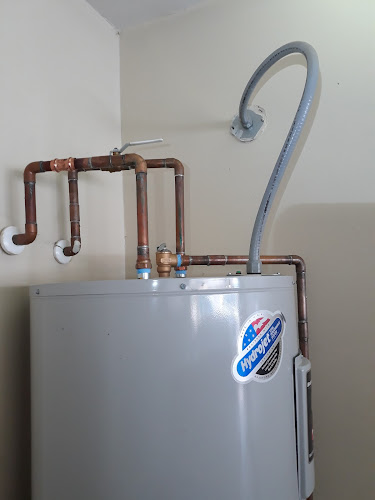 Plomero Hugo's Plumbing Service