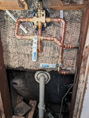 Plomero Kcs Plumbing
