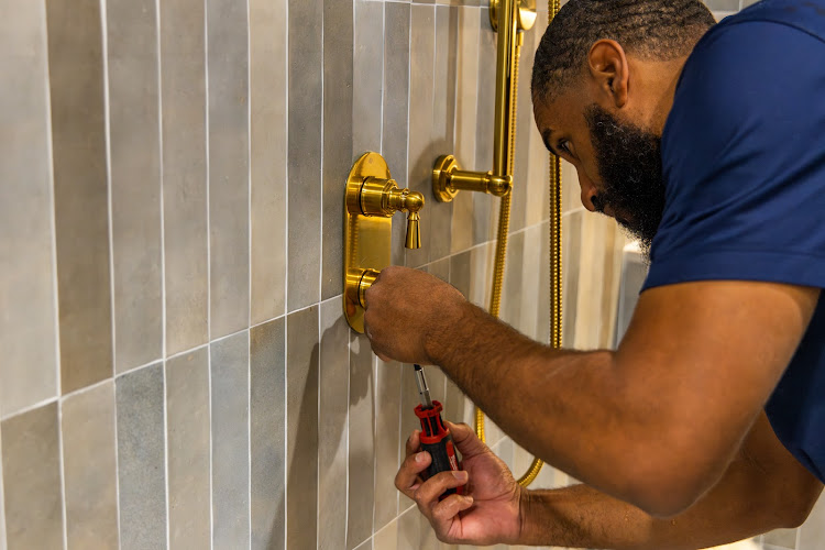 Plomero Kingdom Plumbing