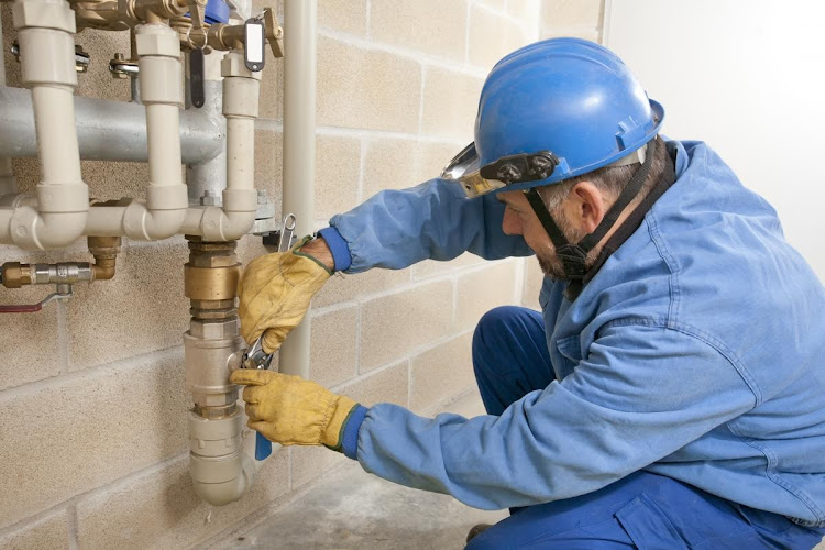 Plomero Longoria Plumbing, Drain & Tunneling Services