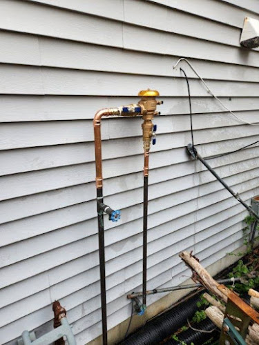 Plomero Mountaineer Plumbing, Drains, & Water Heater Services