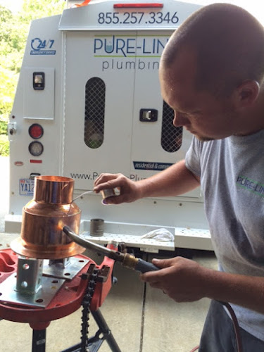 Plomero Pure-line Plumbing
