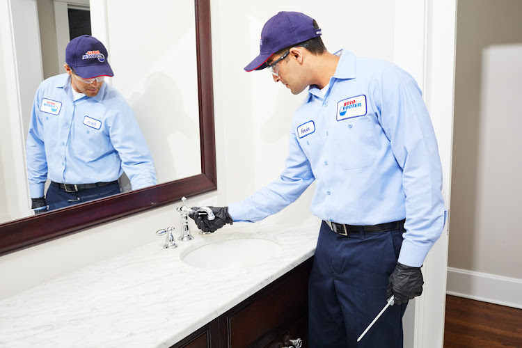 Plomero Roto-rooter Plumbing And Water Cleanup
