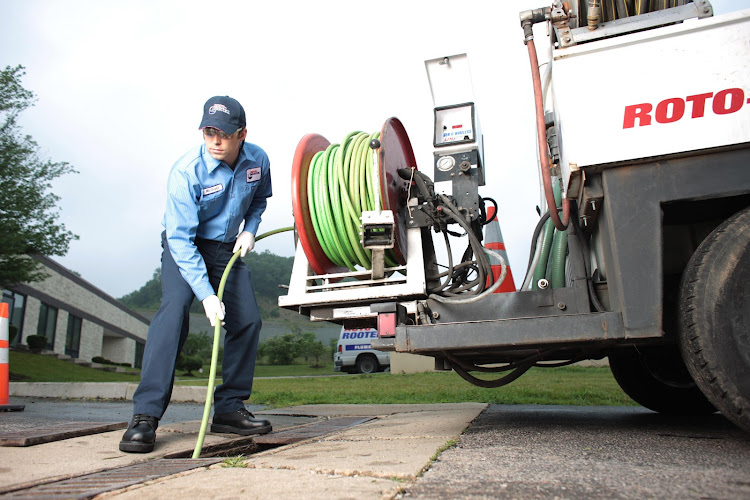 Plomero Roto-rooter Plumbing & Drain Service