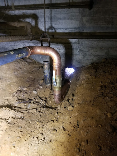 Plomero Smith Co Plumbing Llc