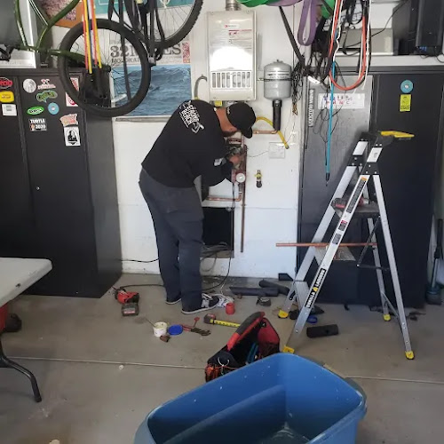 Plomero Strong Beach Plumbing