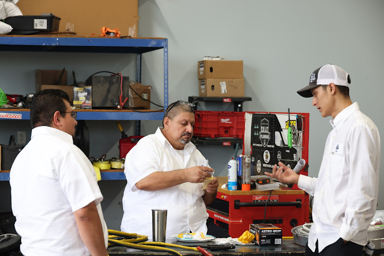 Plomero S.w.a.t Plumbing - Fort Worth, Tx